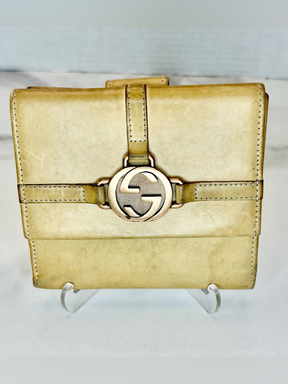 Gucci Dollar Calf Skin Interlocking GG Leather Wallet.
